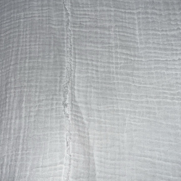 Michael Stars Draya gauze v-neck top - Picture 3 of 3